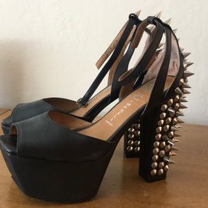 Jeffery Campbell platform spiked heels. Size 6!